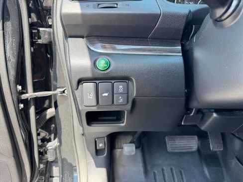Used 2016 Honda CR-V Touring image 19
