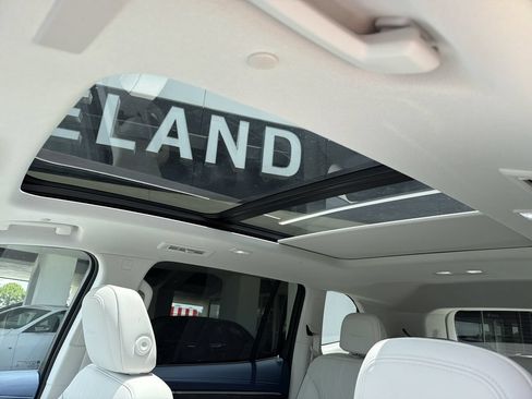 New 2026 Buick Enclave Avenir w/ Super Cruise Package AWD/4WD image 23
