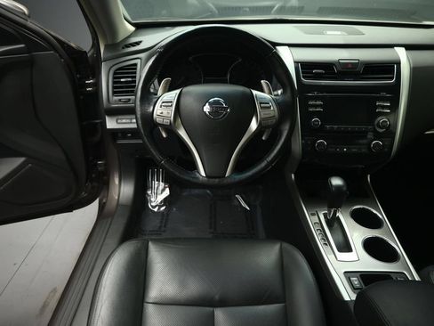 Used 2013 Nissan Altima 3.5 SL FWD image 33