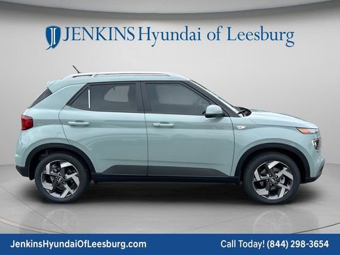 New 2026 Hyundai Venue SEL FWD image 3