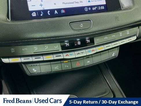 Used 2021 Cadillac XT4 Premium Luxury w/ Enhanced Visibility Package AWD/4WD image 18