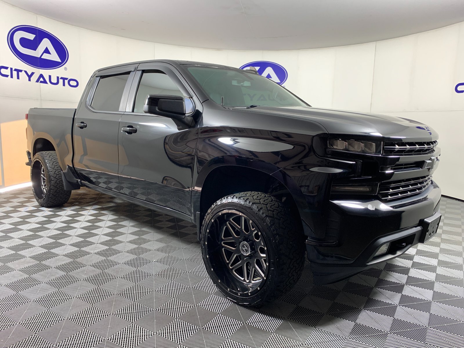 Used 2019 Chevrolet Silverado 1500 RST AWD/4WD image 1