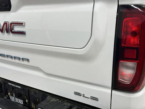 Used 2023 GMC Sierra 1500 SLE w/ Enhanced Capability Package AWD/4WD image 36