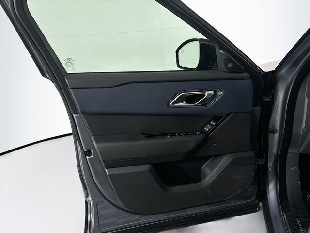 Used 2026 Land Rover Range Rover Velar S AWD/4WD image 11