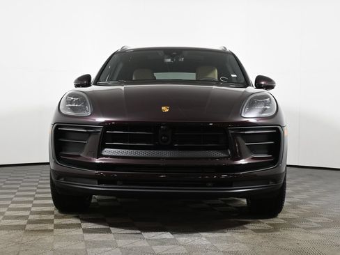 Used 2026 Porsche Macan AWD/4WD image 10
