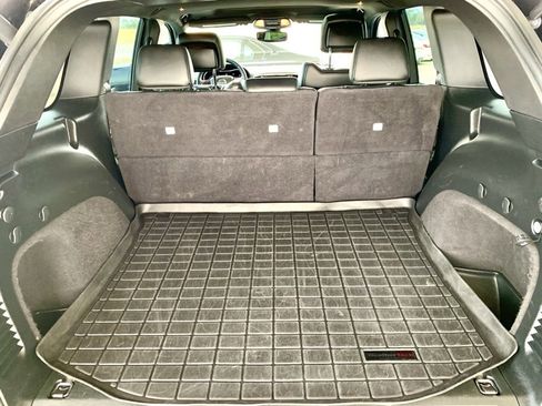 Used 2018 Jeep Grand Cherokee Limited image 24