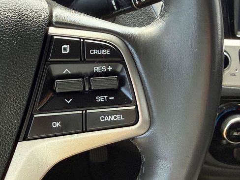Used 2021 Hyundai Accent Limited FWD image 18