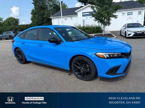 Used 2023 Honda Civic Sport image 3