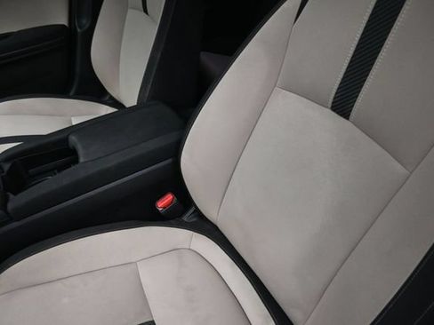 Used 2018 Honda Civic EX image 18