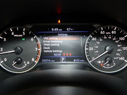 Used 2025 Nissan Altima 2.5 SV image 9