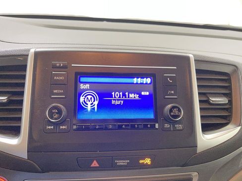 Certified 2019 Honda Pilot LX image 16