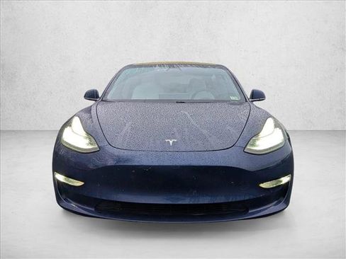 Used 2018 Tesla Model 3 Long Range image 2