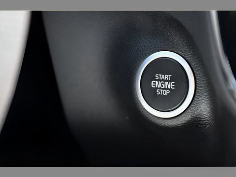 Used 2021 Volvo XC40 T5 R-Design w/ Advanced Package AWD/4WD image 40