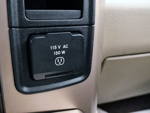 Used 2017 RAM 1500 Laramie Longhorn w/ Convenience Group image 30