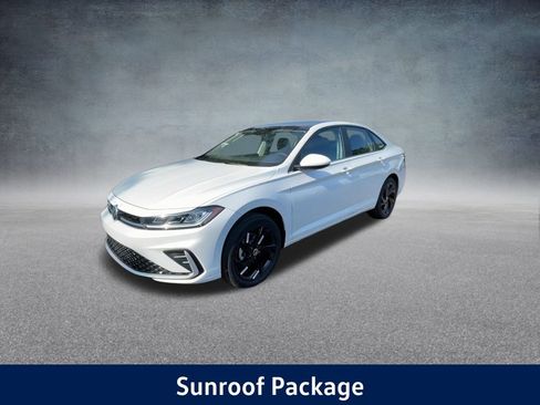 New 2025 Volkswagen Jetta SE image 9