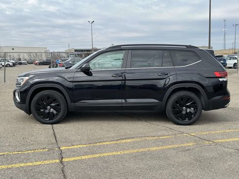 New 2025 Volkswagen Atlas SE AWD/4WD image 2