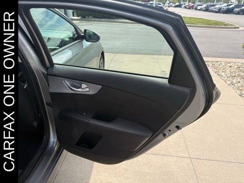 Used 2024 Kia Forte LXS FWD image 17
