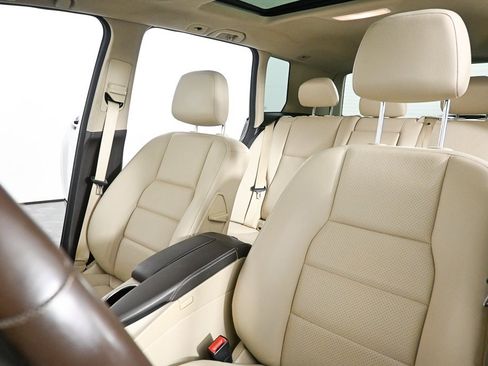 Used 2014 Mercedes-Benz GLK 350 2WD image 5