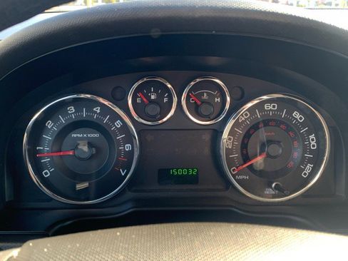 Used 2010 Ford Edge SE image 9