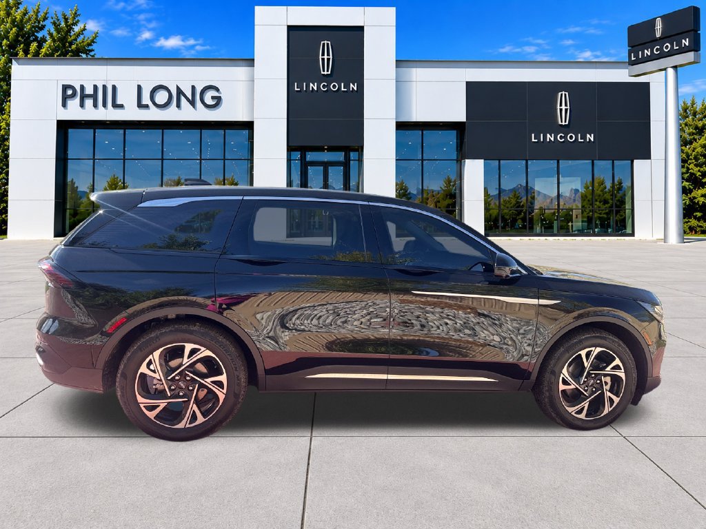 Used 2026 Lincoln Nautilus Premier w/ Equipment Group 102A AWD/4WD image 9