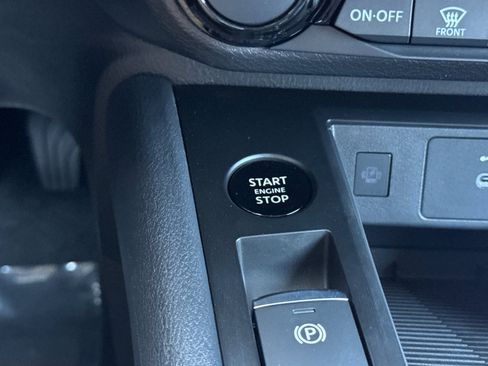 New 2026 Nissan Kicks SV image 25