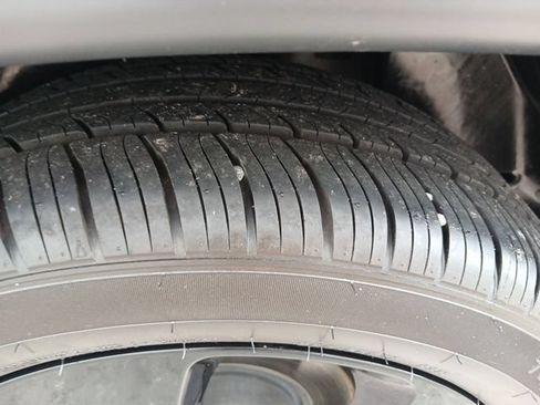 Used 2021 Jeep Compass Latitude FWD image 51