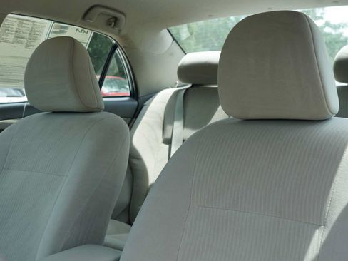 Used 2010 Toyota Corolla LE FWD image 10