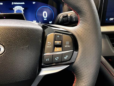 Used 2025 Ford Explorer ST-Line image 24