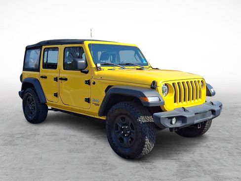 Used 2019 Jeep Wrangler Unlimited Sport image 7