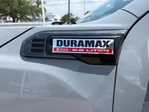 Used 2025 GMC Sierra 2500 AT4 w/ AT4 Premium Plus Package AWD/4WD image 14