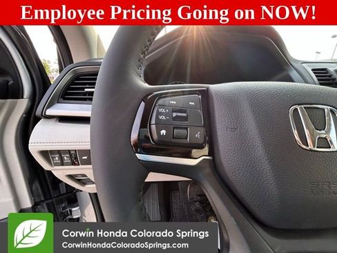 New 2025 Honda Odyssey EX-L image 18