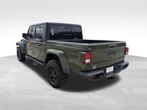 Used 2023 Jeep Gladiator Sport AWD/4WD image 11