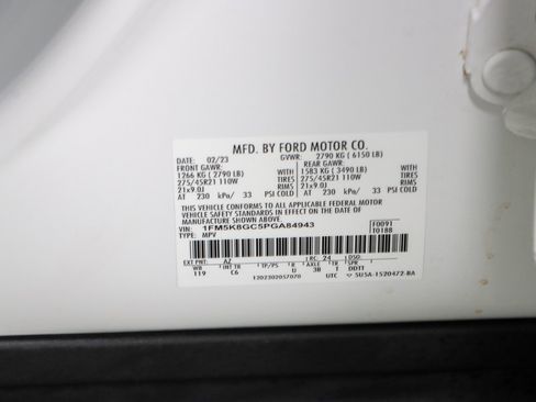 Used 2023 Ford Explorer ST w/ Equipment Group 401A AWD/4WD image 35