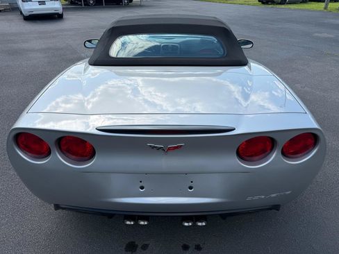 Used 2006 Chevrolet Corvette Convertible w/ Preferred Equipment Group RWD image 7