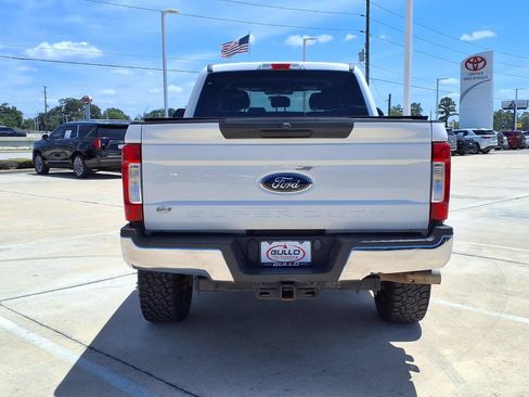 Used 2019 Ford F250 XLT AWD/4WD image 7
