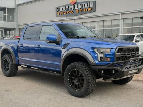 Used 2018 Ford F150 Raptor w/ Equipment Group 802A Luxury image 3