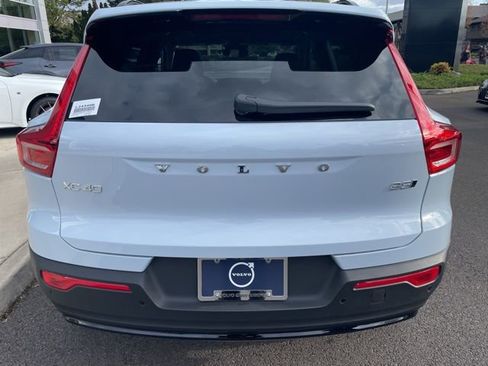 Used 2026 Volvo XC40 B5 Ultra w/ Climate Package image 7