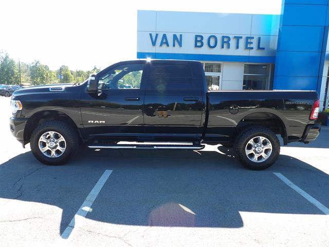Used 2024 RAM 2500 Big Horn w/ Sport Appearance Package AWD/4WD image 2