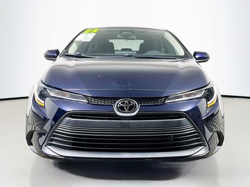 Used 2023 Toyota Corolla LE image 11