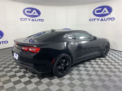 Used 2019 Chevrolet Camaro LT RWD image 3