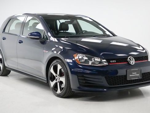 Used 2016 Volkswagen GTI SE image 8