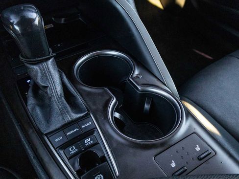 Certified 2022 Toyota Camry XSE w/ Navigation Upgrade Package image 22