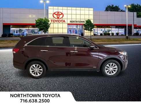 Used 2018 Kia Sorento LX image 25