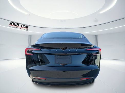 Used 2024 Tesla Model 3 Standard Range image 3