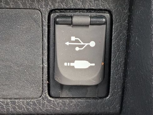 Used 2015 Toyota Corolla LE FWD image 23