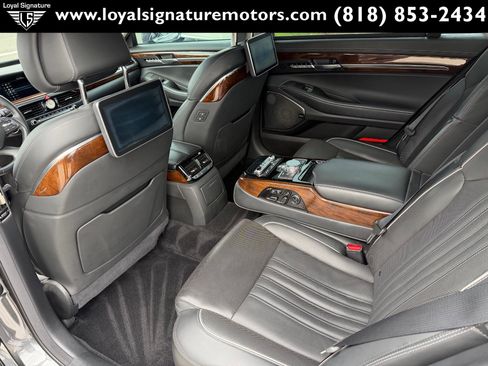 Used 2019 Genesis G90 5.0 Ultimate image 14