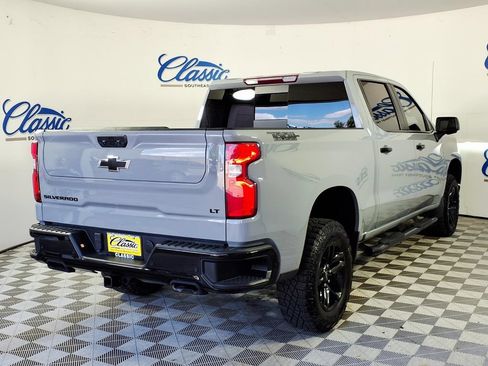 Used 2024 Chevrolet Silverado 1500 LT Trail Boss w/ LT Trail Boss Premium Package AWD/4WD image 7