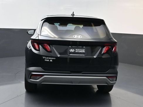 Certified 2026 Hyundai Tucson SE FWD image 5