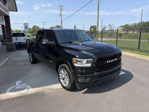 Used 2021 RAM 1500 Laramie w/ Sport Appearance Package AWD/4WD image 9