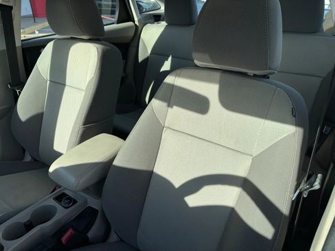 Used 2014 Ford Focus SE image 12